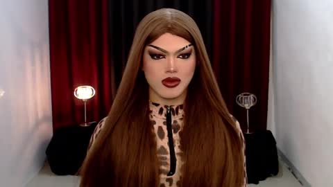 Snapshot of shanex01 chatting on January 22, 8:51 am Shane X online show from January 22, 8:51 am