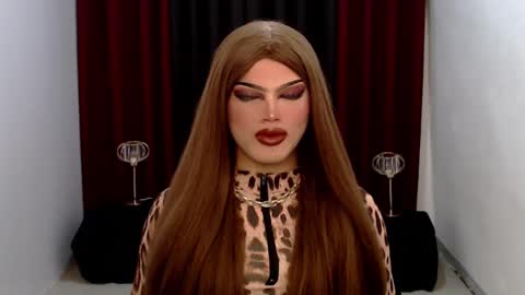 Snapshot of shanex01 chatting on January 27, 11:32 am Shane X online show from January 27, 11:32 am