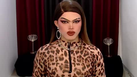 Snapshot of shanex01 chatting on February 13, 8:48 am Shane X online show from February 13, 8:48 am