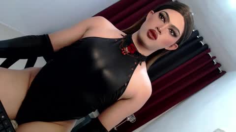 Snapshot of shanex01 chatting on February 19, 12:22 pm Shane X online show from February 19, 12:22 pm