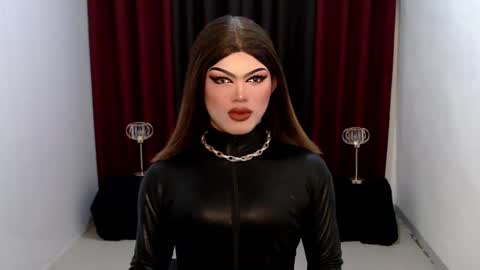 Snapshot of shanex01 chatting on March 8, 10:11 am Shane X online show from March 8, 10:11 am