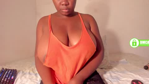 Danna online show from February 8, 6:44 pm