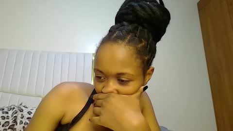 shanizz online show from January 30, 9:25 pm