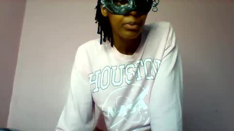 shanizz online show from March 13, 8:15 pm