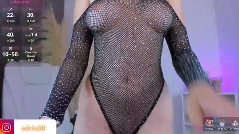 Snapshot of shannel_moss__ chatting on January 14, 11:31 pm online show from January 14, 11:31 pm