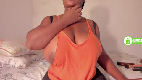 Snapshot of shannick03 chatting on January 19, 8:09 pm shack03 online show from January 19, 8:09 pm