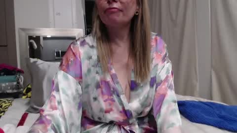 Shannon07 online show from March 6, 2:41 am