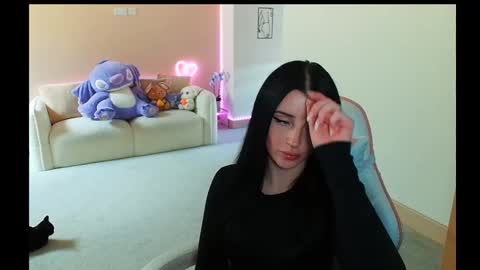 Snapshot of shannonblooms chatting on October 21, 10:05 am Shanmais online show from October 21, 10:05 am