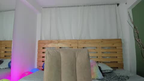 Snapshot of shanon_brown1 chatting on November 30, 1:48 pm Shantal online show from November 30, 1:48 pm