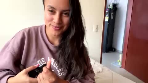 shanonsex25 online show from December 1, 9:20 pm