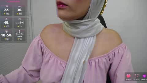 Snapshot of shantalakrisha chatting on February 19, 6:10 pm Shantala online show from February 19, 6:10 pm