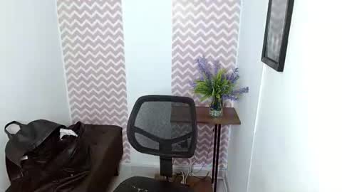 Snapshot of shantalcarson chatting on July 18, 6:12 pm Dayana online show from July 18, 6:12 pm