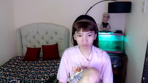 SHANTA FOX  s online show from February 6, 1:58 pm