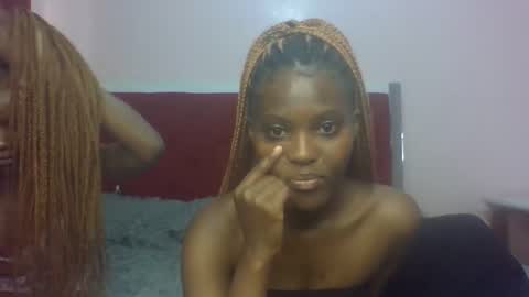 Snapshot of shanteyskies chatting on January 12, 5:23 am shanteyskies online show from January 12, 5:23 am