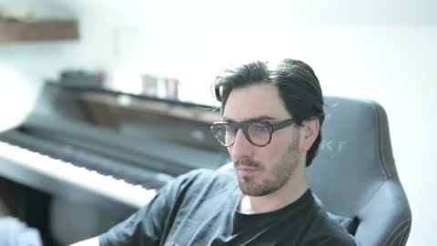 frenchy boy online show from March 21, 9:03 am