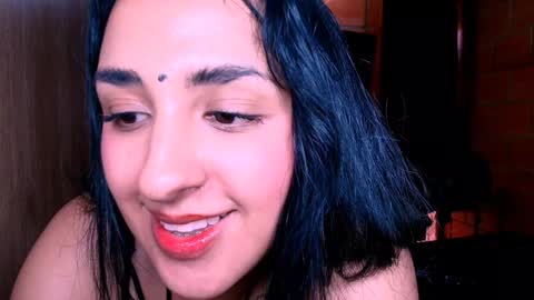 Snapshot of sharain chatting on January 8, 9:44 pm My real name is bella  Much Gust  online show from January 8, 9:44 pm