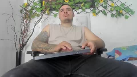 jhon deibyd online show from November 4, 4:22 am