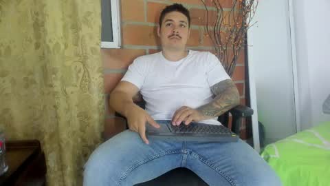 Snapshot of sharkmerlin chatting on May 15, 5:58 am jhon deibyd online show from May 15, 5:58 am