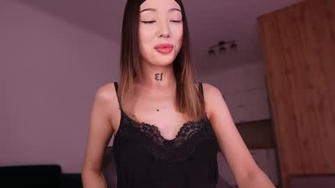 Sharlin  online show from February 21, 12:33 am