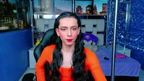 Sharlond online show from April 15, 2:02 pm