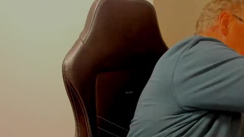 sharlots_pet online show from May 11, 10:21 am