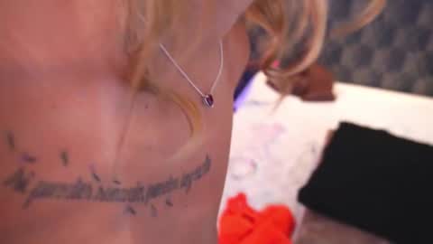 Sharom  online show from November 27, 4:53 pm