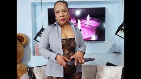 Sharon Noa online show from May 20, 2:45 pm