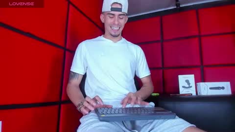 Sharon  Tyga online show from November 28, 4:26 am