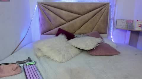 sharondiirtyy online show from September 15, 12:32 am