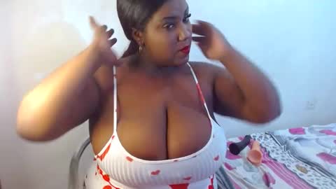 Snapshot of sharonevans1 chatting on January 19, 9:23 pm sharonevans1 online show from January 19, 9:23 pm