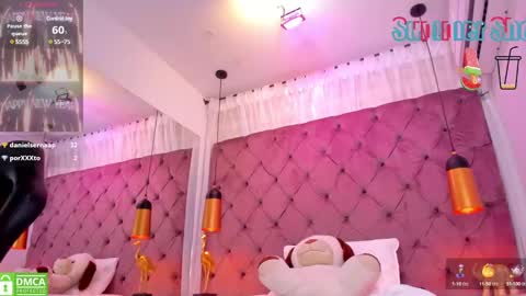 Snapshot of sharonn___ chatting on January 18, 6:34 am Sharon online show from January 18, 6:34 am