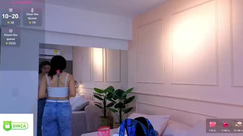 Snapshot of sharonn___ chatting on October 20, 4:02 am Sharon online show from October 20, 4:02 am
