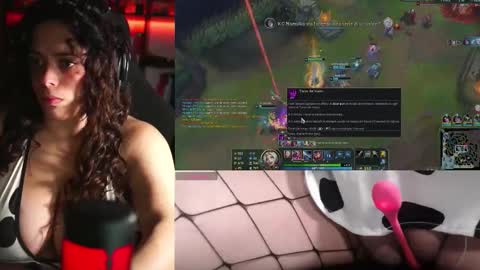 Snapshot of sharonurb3x chatting on February 15, 9:55 pm sharonurb3x online show from February 15, 9:55 pm