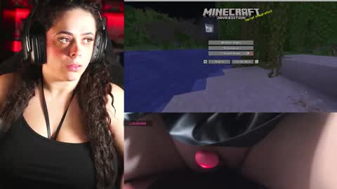 Snapshot of sharonurb3x chatting on March 3, 9:53 pm sharonurb3x online show from March 3, 9:53 pm