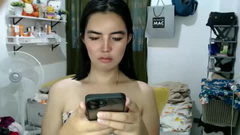 Snapshot of shasha_carreon chatting on November 15, 3:48 am shasha online show from November 15, 3:48 am