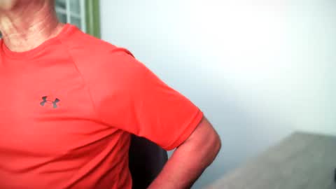 Snapshot of shaved4good chatting on December 6, 7:23 pm shaved4good online show from December 6, 7:23 pm