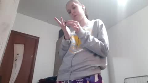 Annette online show from February 20, 9:00 am