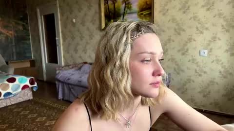 Lilith online show from May 8, 1:05 pm