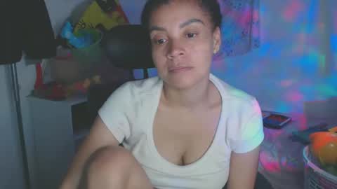 Snapshot of shayna_cute chatting on October 16, 2:12 am Shayna online show from October 16, 2:12 am