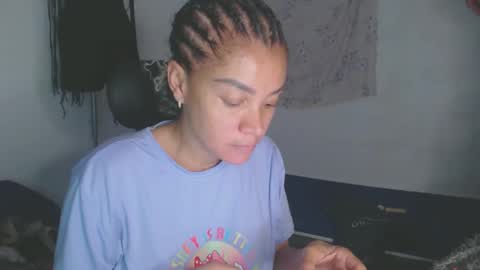 Shayna online show from April 8, 11:27 pm