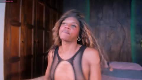 Snapshot of shayna_lee_ chatting on February 26, 10:09 pm shayna_lee_ online show from February 26, 10:09 pm