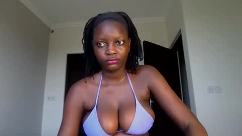Snapshot of shayne_akinyi chatting on October 5, 4:44 am Shayne online show from October 5, 4:44 am