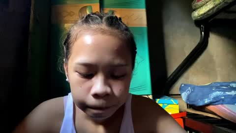 Snapshot of shebaneumann chatting on May 24, 8:30 am Evelyn online show from May 24, 8:30 am
