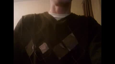 Snapshot of shedevr02 chatting on February 4, 5:55 pm Roger online show from February 4, 5:55 pm