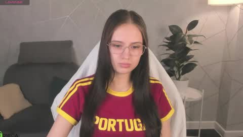 Amely online show from April 16, 11:33 am