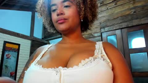 Snapshot of sheilamakano70 chatting on June 12, 12:09 am Sheila Makano online show from June 12, 12:09 am