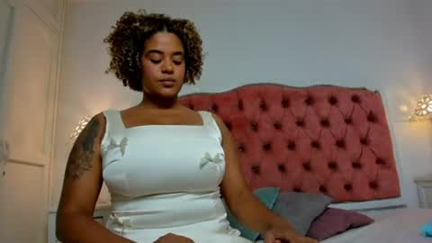Snapshot of sheilamakano70 chatting on July 5, 10:39 pm Sheila Makano online show from July 5, 10:39 pm