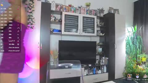 Snapshot of sheilaryan chatting on February 1, 4:33 am Sheila GMT 2 Tuesday Wednesday Friday Saturday Sunday- 8 5 online show from February 1, 4:33 am