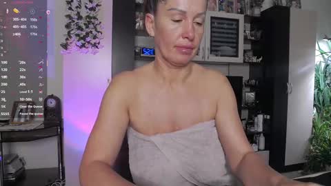 Snapshot of sheilaryan chatting on February 12, 4:51 am Sheila GMT 2 Tuesday Wednesday Friday Saturday Sunday- 8 5 online show from February 12, 4:51 am