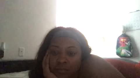 Snapshot of shelbybabyxo chatting on November 30, 3:27 pm babygirl online show from November 30, 3:27 pm